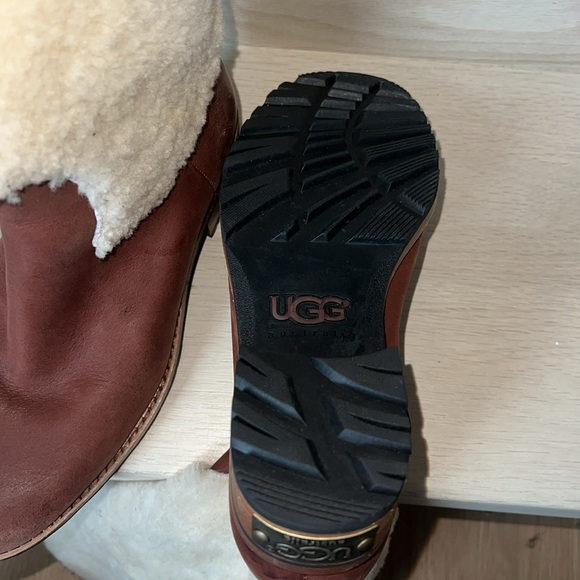 UGG knee-high boots, leather & shearling - Picture 3 of 4